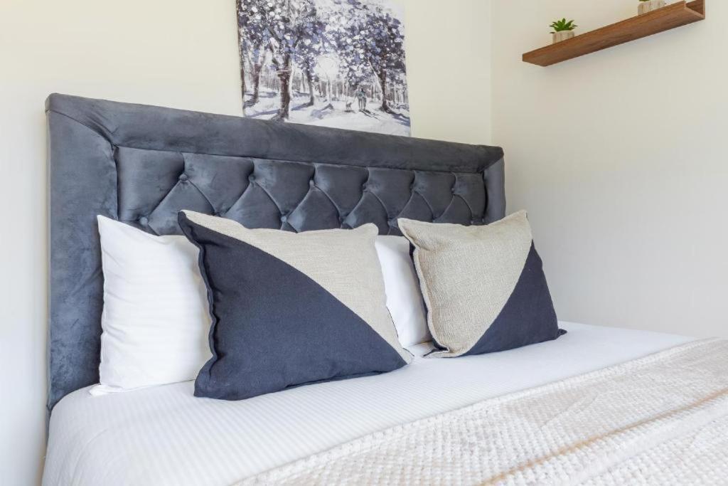 Twickenham Homes ไอล์เวิร์ธ ภายนอก รูปภาพ