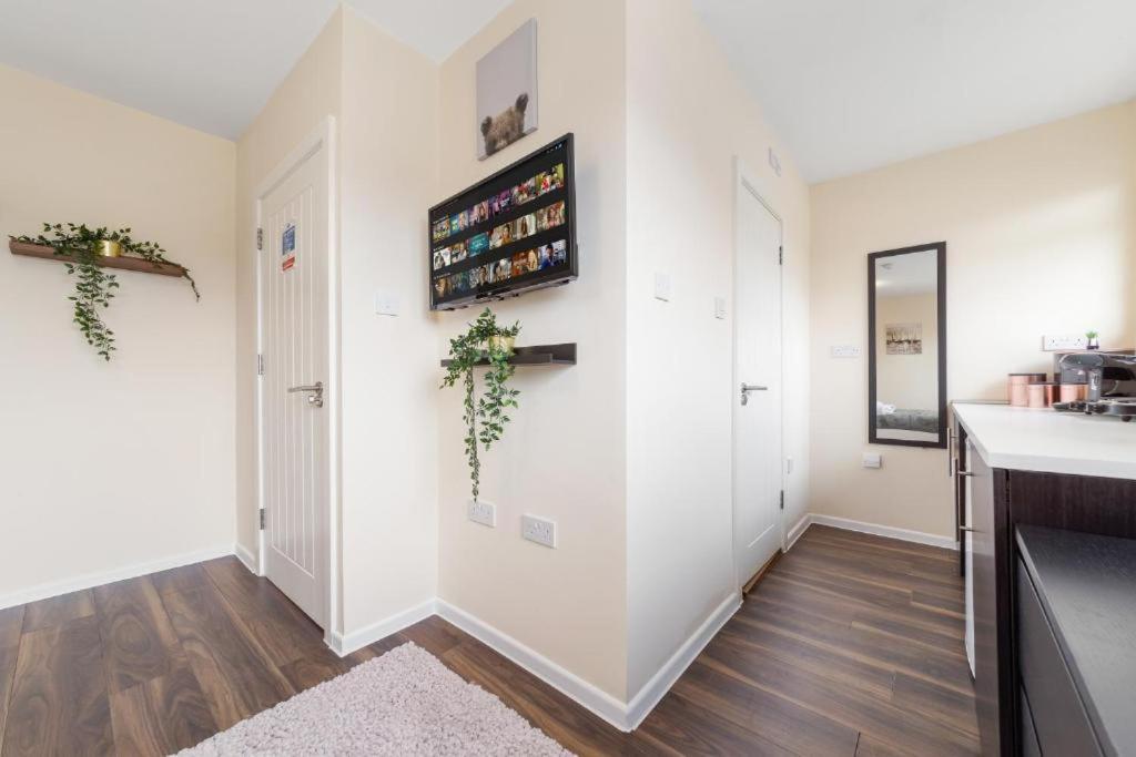 Twickenham Homes ไอล์เวิร์ธ ภายนอก รูปภาพ